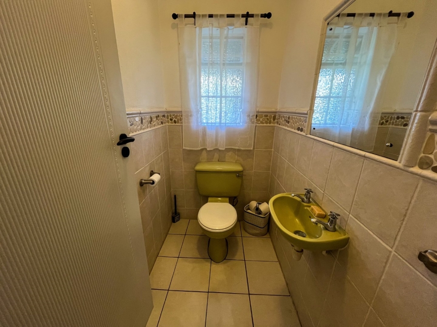 4 Bedroom Property for Sale in Vanes Estate Eastern Cape